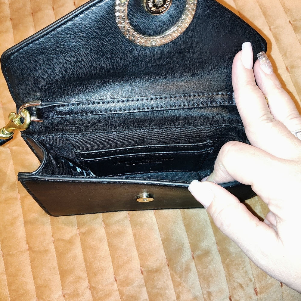 Purse - Picture 3 of 3